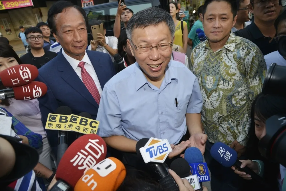 郭台銘遲未宣布參選　柯文哲：也不知道他在猶豫什麼