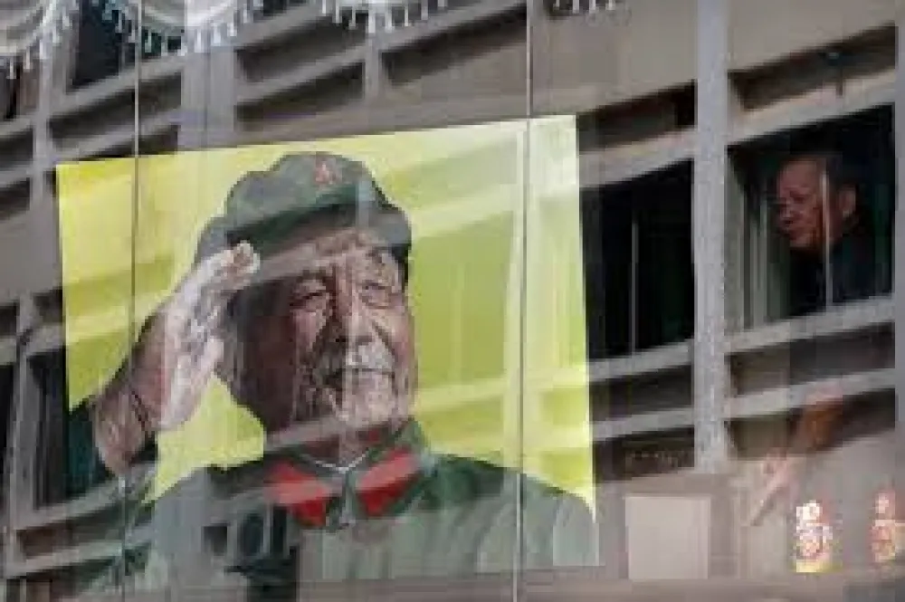 裴毅然：紅色政客鄧小平