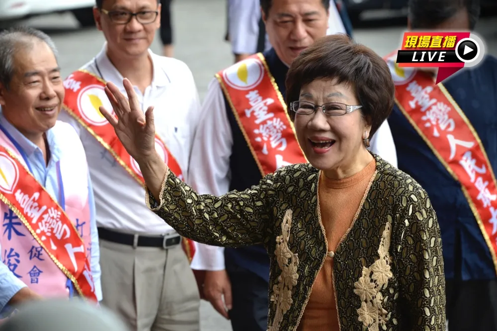 【直播】呂秀蓮出戰2020總統　赴松山奉天宮參拜
