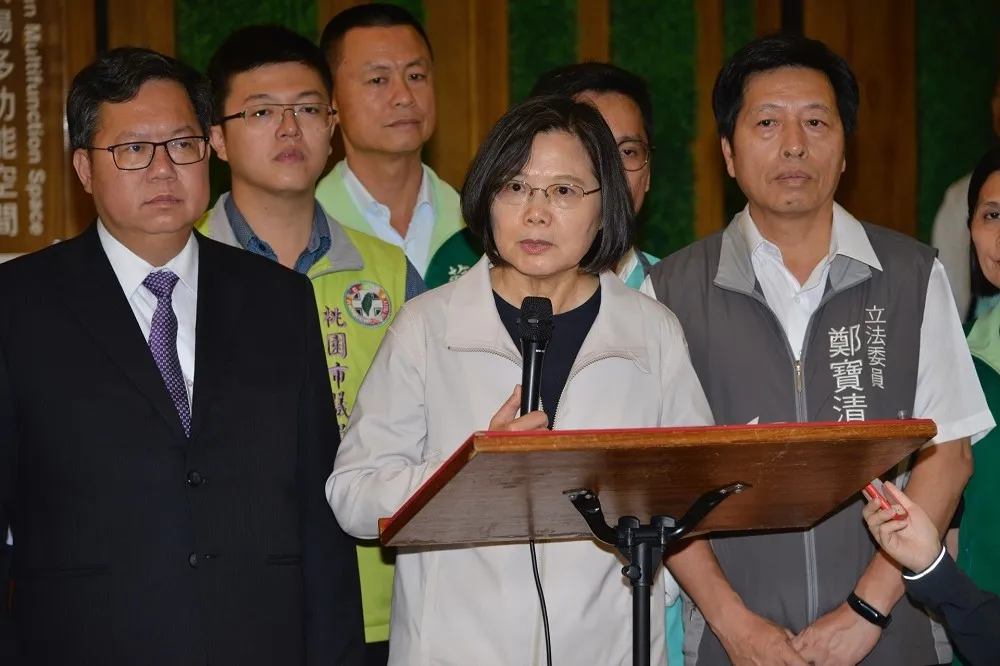 遺憾吉國「選做中國棋子」　蔡英文嗆北京：一國兩制不可能