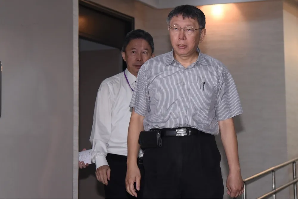陳菊缺席私菸案報告　柯文哲再酸體形：她變大號的吳音寧