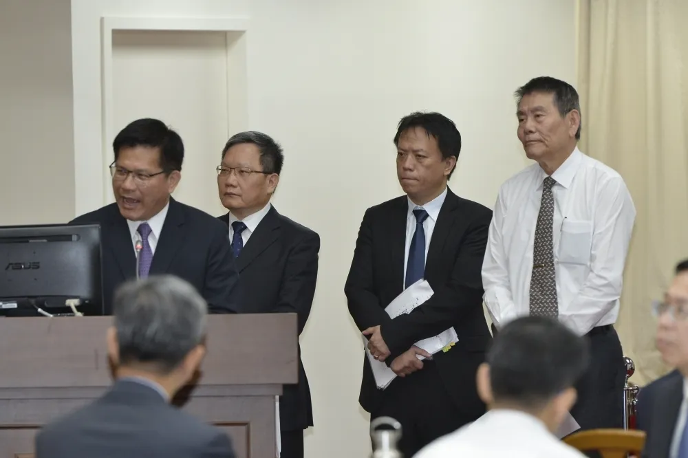 【私菸案】華航董座免下台？　林佳龍：證據到哪責任到哪