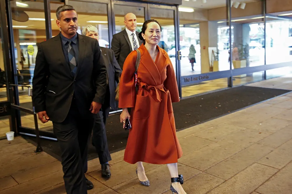 【華為公主案】孟晚舟戴電子腳鐐出庭　律師控遭非法拘捕，加拿大：無證據