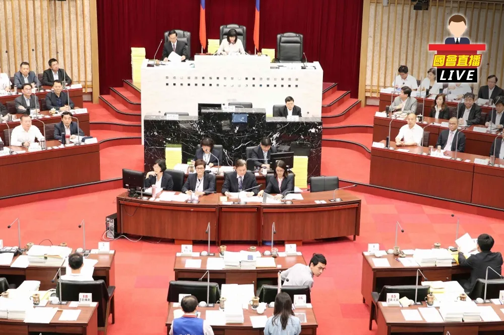 【直播】高雄市長韓國瑜　赴高雄市議會備詢　