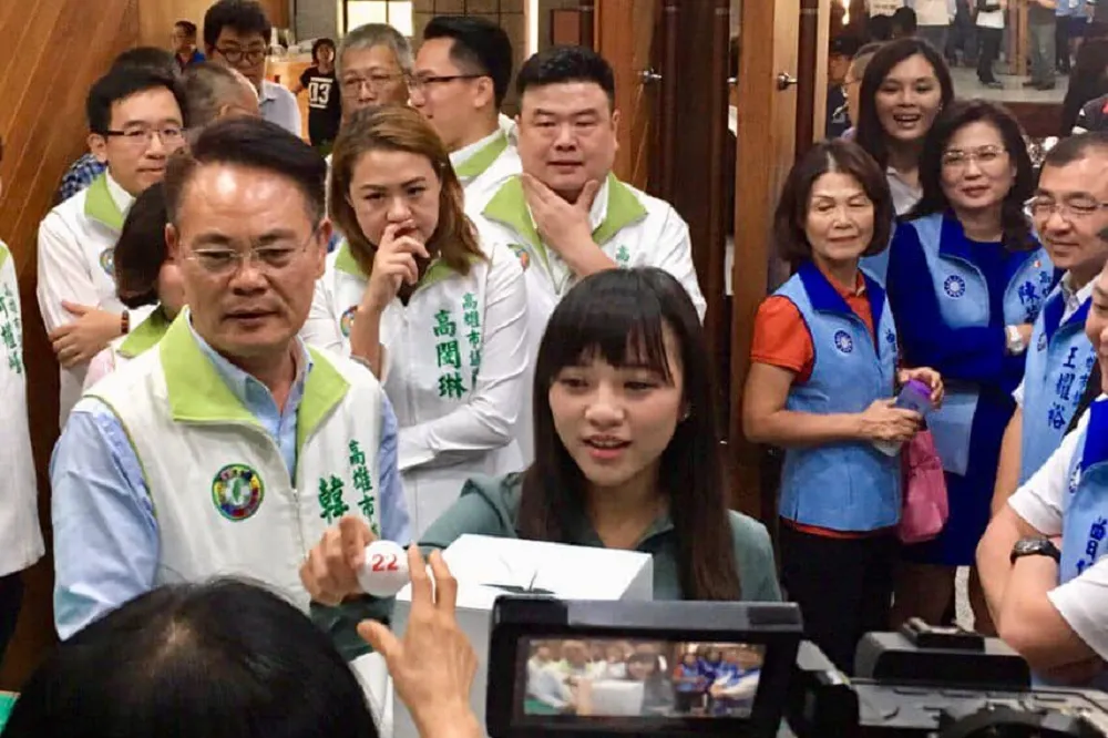 高市議會質詢抽抽樂「藍16綠6」　黃捷中18號下午電爆韓國瑜
