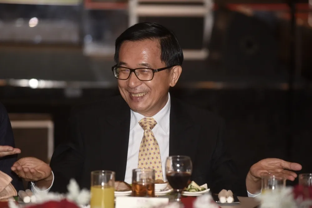【扁英不同台】阿扁出席民進黨黨慶　只會逛攤位與老友敘舊