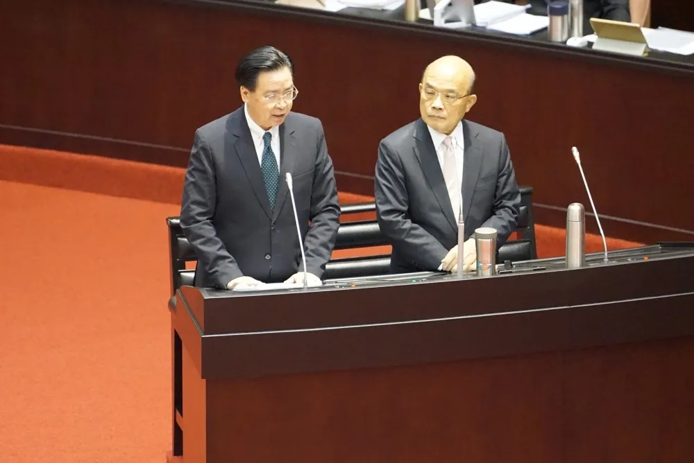 稱日代表「大哥哥」挨轟自降國格　吳釗燮駁：有私交且非公開