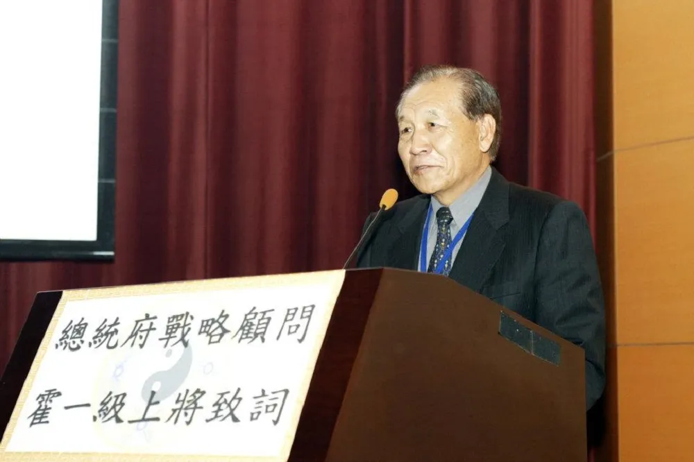 馮世寬轉任退輔會主委　霍守業接手國防院董事長