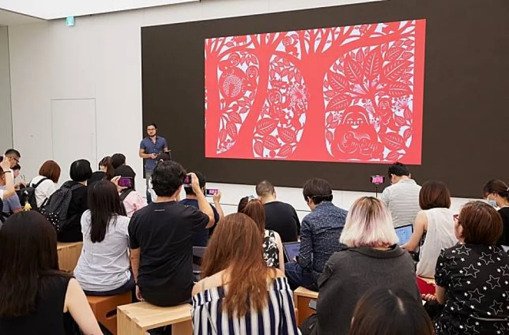 剪紙藝術紅牆已撤　蘋果台灣首店於本周六開幕
