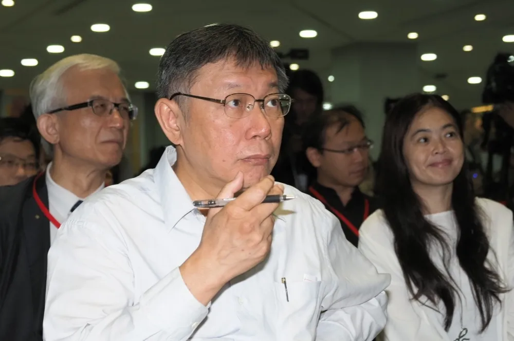 續轟陳菊是「民主罪人」　柯文哲：不是上半生坐過牢就可為非作歹