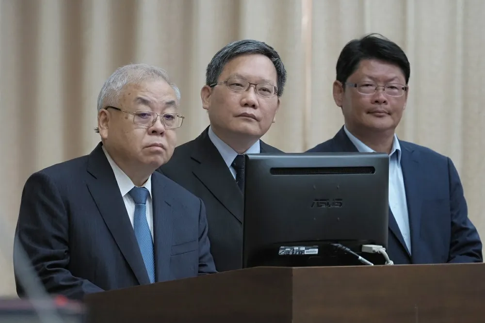 高鐵南延屏東賠定了？　財政部長蘇建榮：未必會