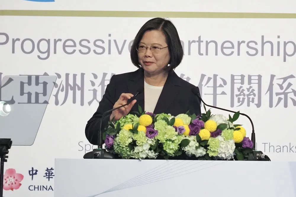 柯文哲批兩岸關係30年來最差　蔡英文：無好壞只有國家利益問題