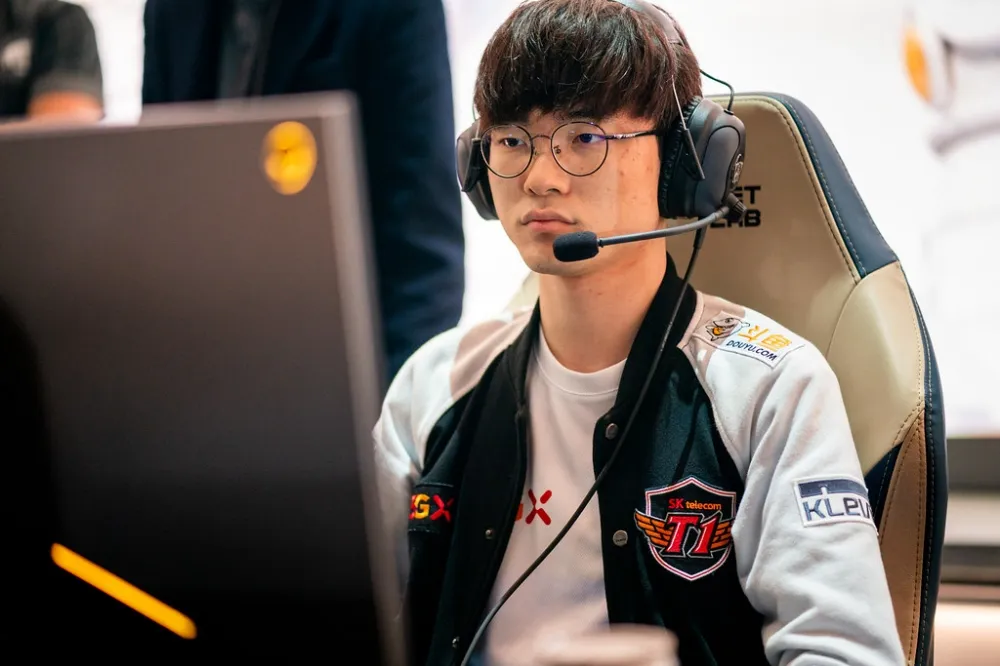 【2019世界賽】韓國網友看小組賽：Faker的逆命就像NBA打到第四節的球星一樣飛來飛去