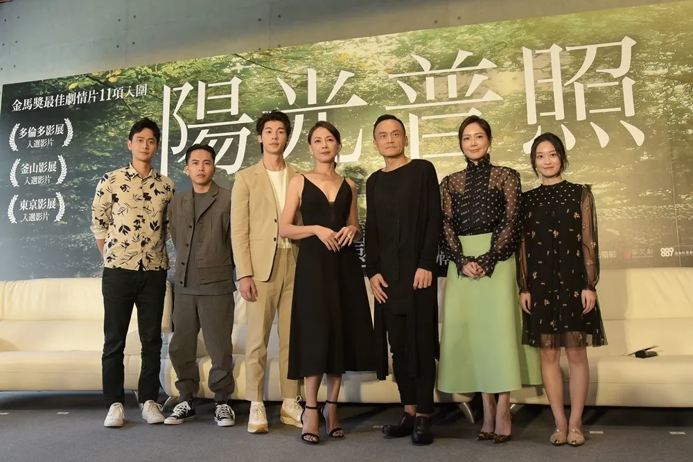 鍾孟宏拍《陽光普照》追著陽光跑　柯淑勤、陳以文花三小時摸黑下山