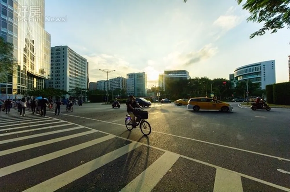 自行車道成房市新寵　台北這條路最搶
