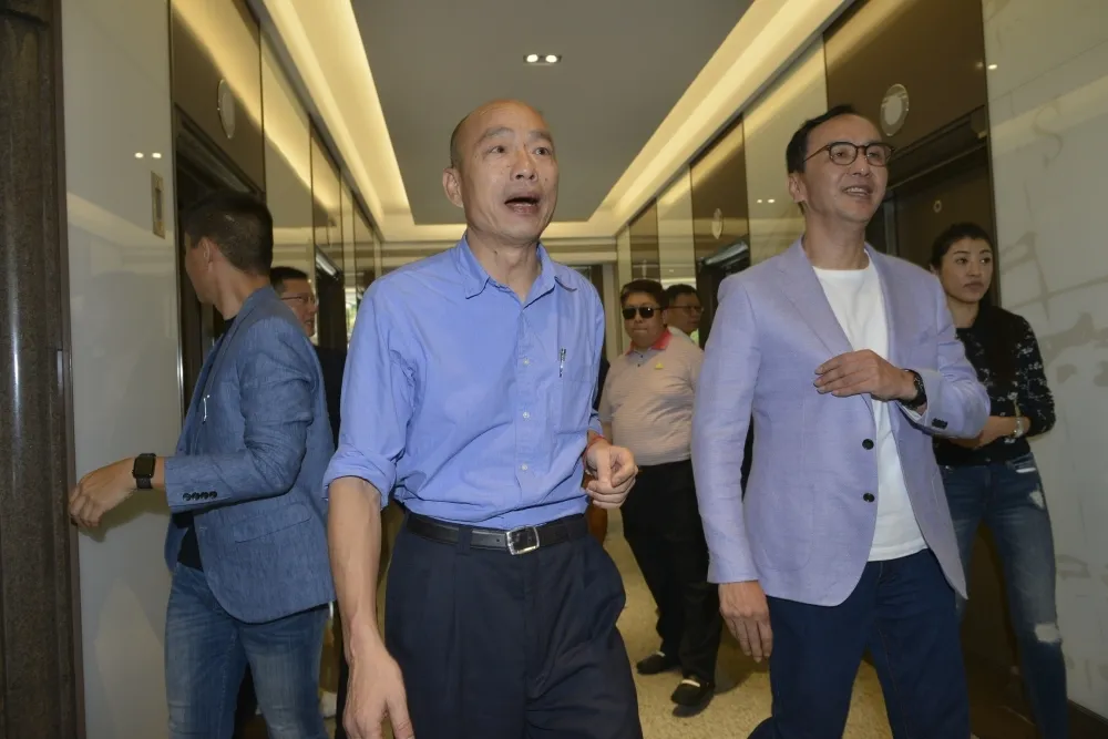 韓國瑜請假選總統惹議　高市府：將捐出休假期間近20萬薪資
