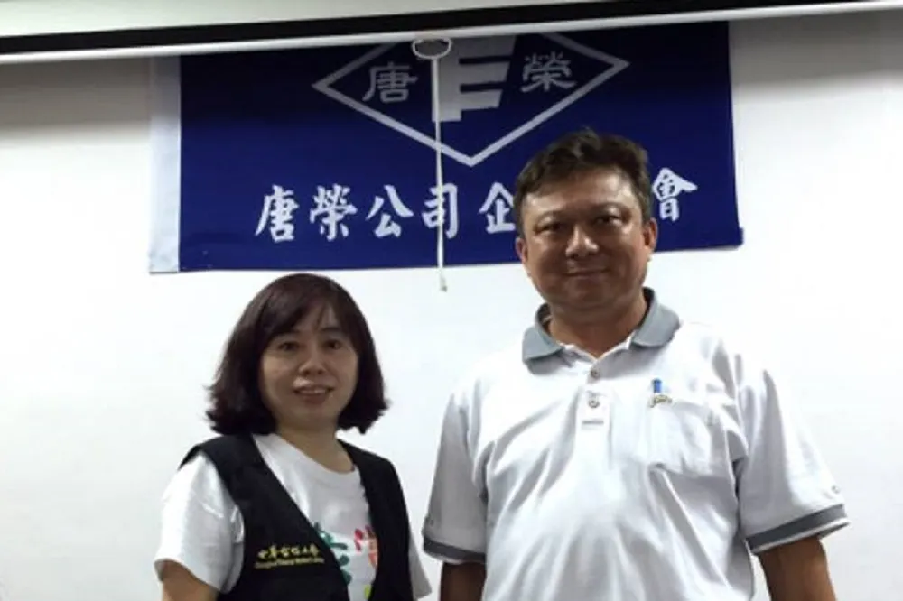 「老婆接員工制服，兒子賺員工旅遊」　蘇嘉全外甥唐榮總經理遭爆吃相難看