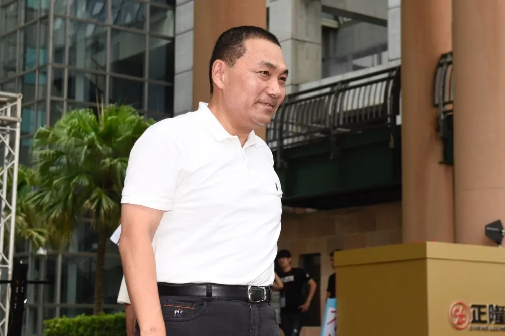 未出席退警活動遭疑躲韓　侯友宜笑回：這輩子沒怕過哪些人