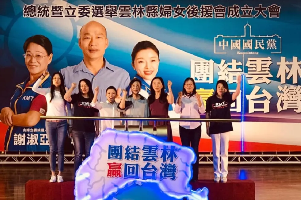 李佳芬不習慣名字反覆被叫　張麗善站台：同婚政策讓媽媽痛心