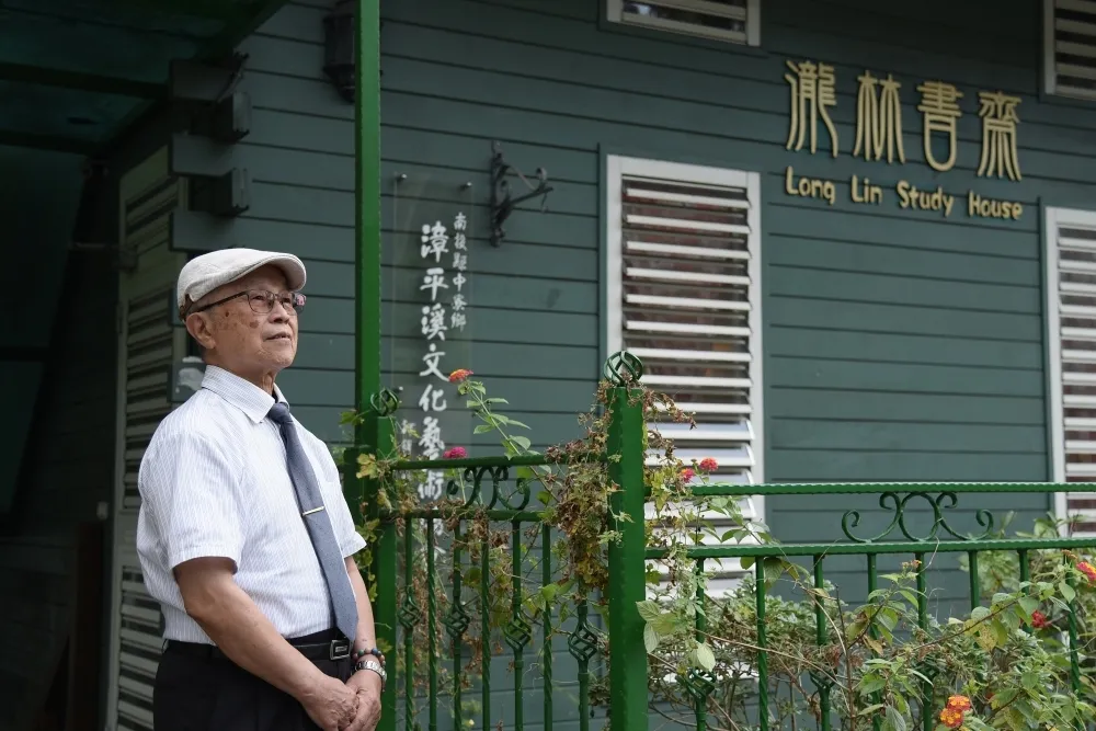 【上報人物】用ABC搖滾偏鄉　「中寮第一」書齋爺爺廖修霖（上）
