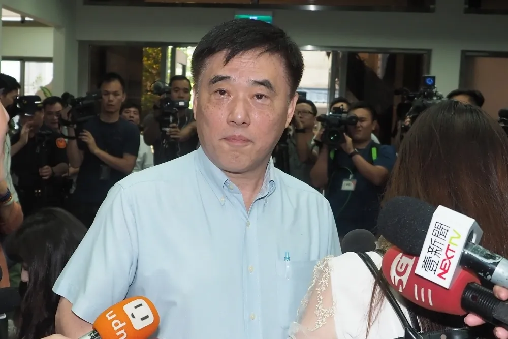 稱太陽花「警察受傷比學生多」　郝龍斌：不強制驅離何來公權力？