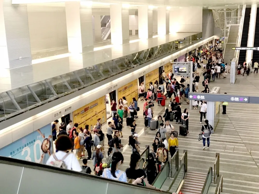 降價衝運量，營收及盈餘會略下降，符合降價方案的預估