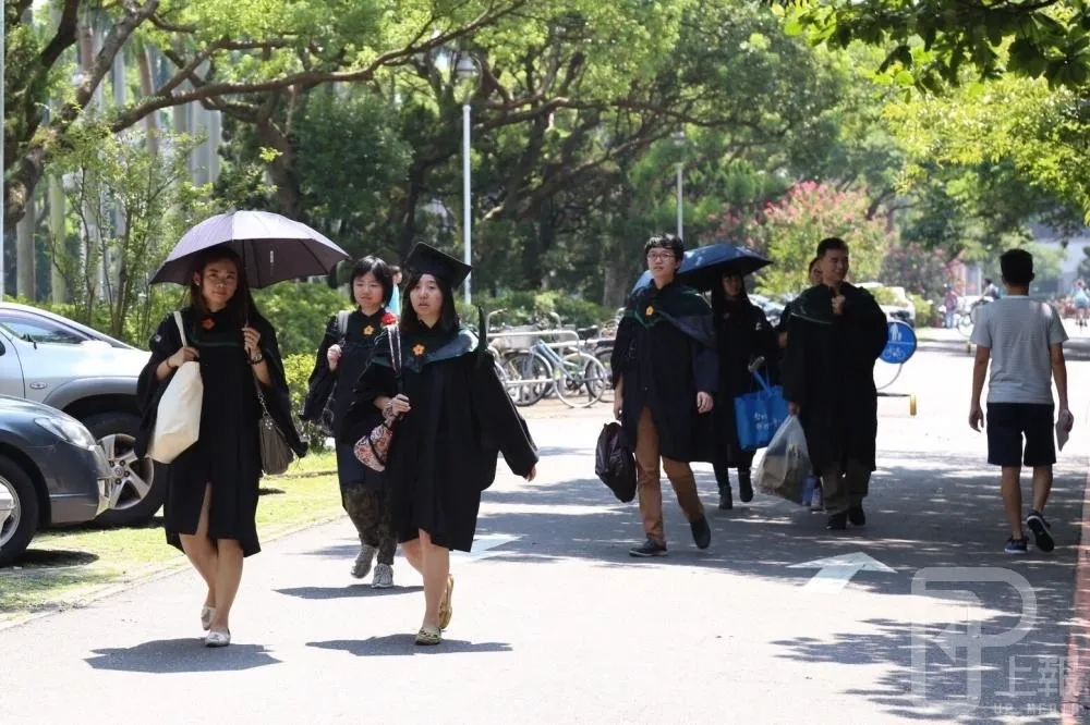 梁文傑專欄：學貸利息可免　本金一定要還