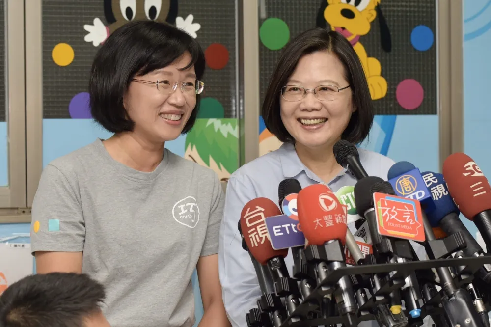 韓國瑜批個資遭洩漏　蔡英文： 質疑國家機器介入要有證據