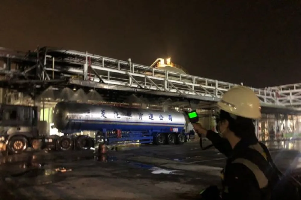 台塑林園化學槽車起火幸零傷亡　高市環保局開罰45萬