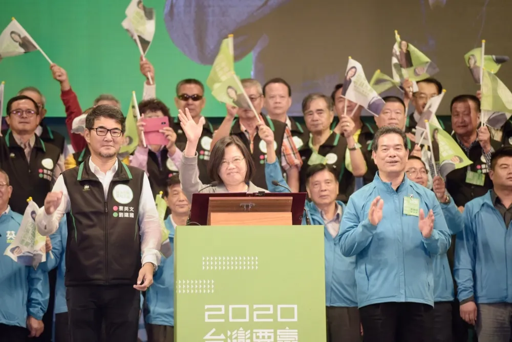 蔡英文挺進雲林輔選劉建國　林飛帆助陣：讓韓國瑜明年繼續放韓假
