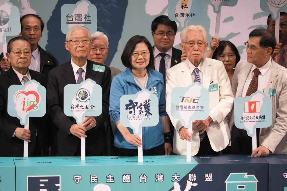 撇穿裙說　辜寬敏：蔡英文是台灣史上首位女總統，不能讓她失敗