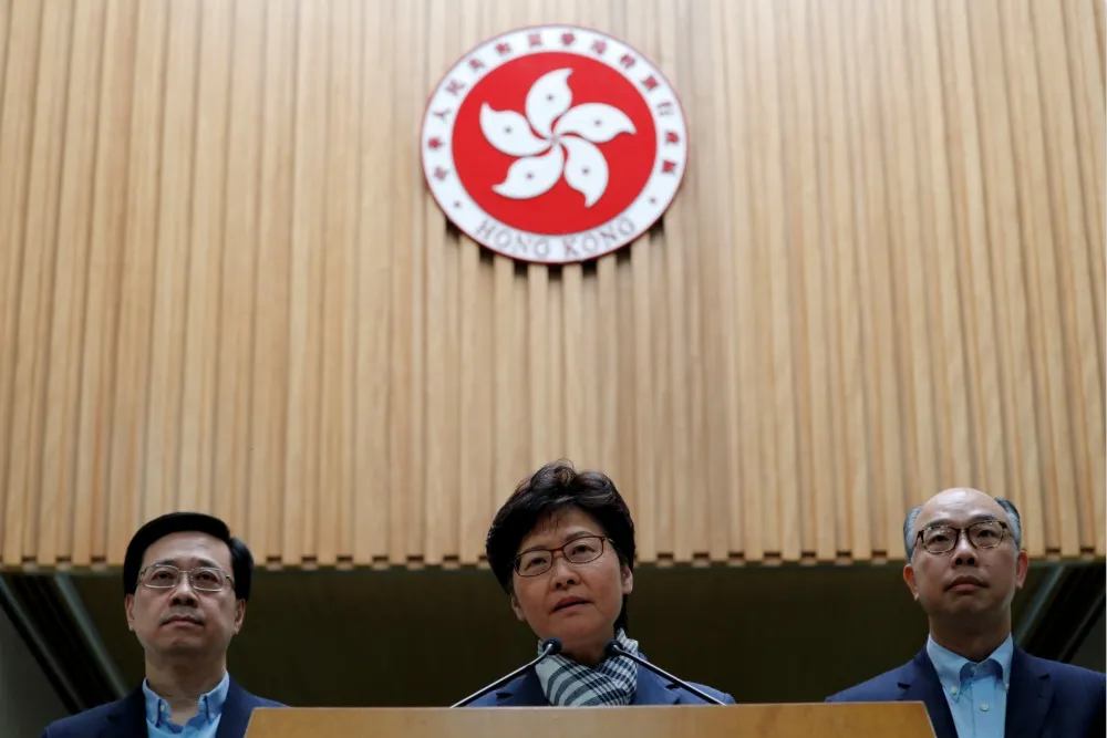 抨擊激進示威與放火燒人行為　香港特首：暴力只會帶來更多悲劇！