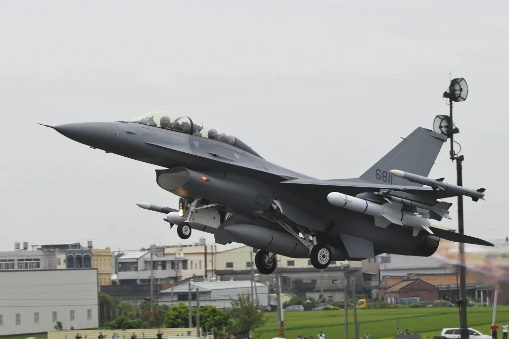 空軍新購66架F-16V block70戰機　25年維保費高達940億元