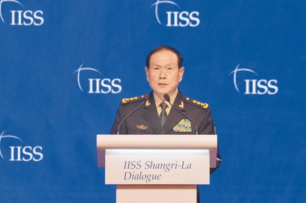 美國神盾艦穿過台灣海峽　中美防長在曼谷會晤將觸及台港情勢   　
