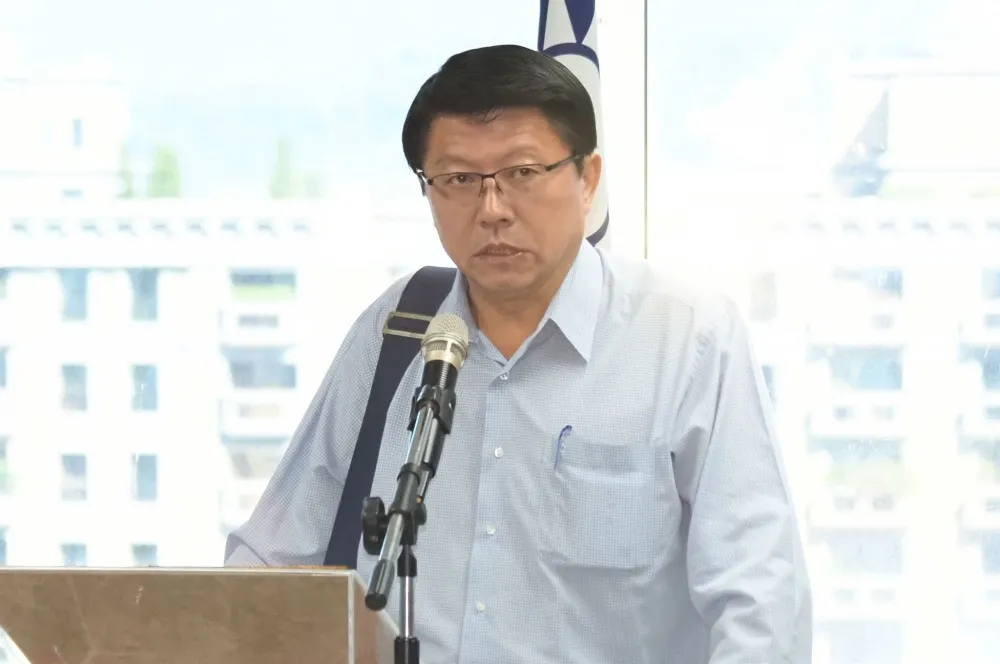 【快訊】謝龍介宣布　思考兩天是否退出不分區提名
