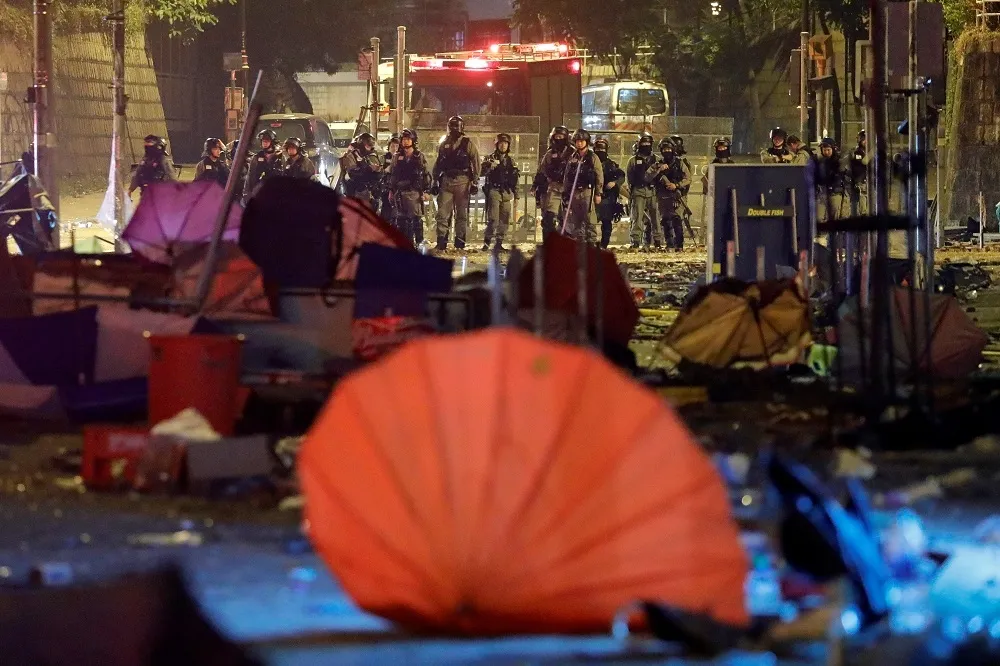 【理大圍城】遭逮1100人中200人未成年　港警稱所有人都是參與暴動的「疑犯」