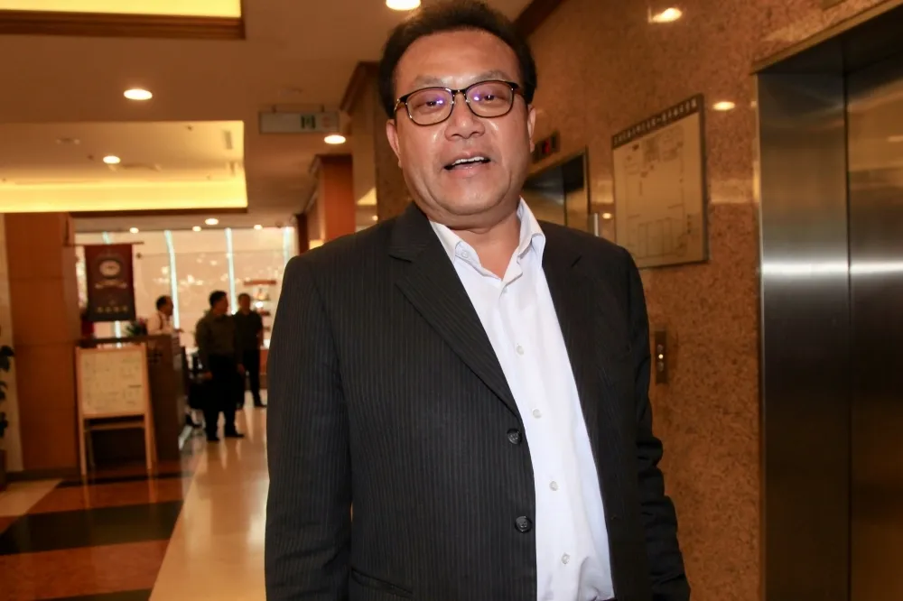 蘇震清空降屏東立委第2選區　鄭朝明揚言以創黨黨員投入選戰