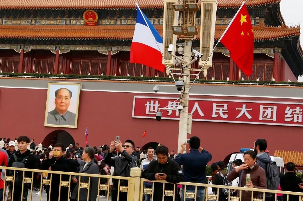 紐約大學上海分校染紅？　中國學生強制選讀共產極權思想教育課　
