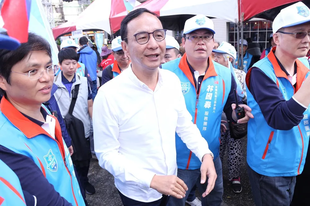 【影片】黨主席吳敦義慘遭逼退？　朱立倫：標準見縫插針