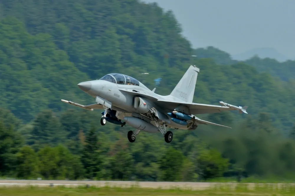 【流言四起】繼印度光輝後　馬來西亞總理對南韓FA-50戰機展現高度興趣