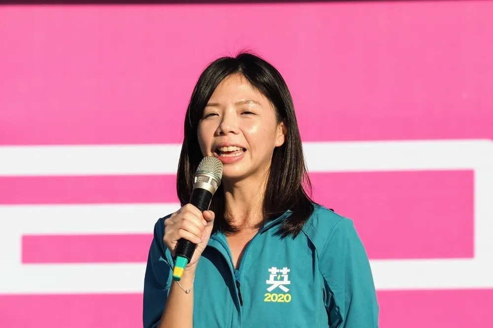 【台中立委】部分綠營鐵票仍遲疑　洪慈庸成泛綠過半關鍵席次