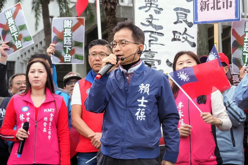 【有片】賴士葆衝外交部為蘇啟誠討公道　怒飆「為什麼可以趕我」被關電梯