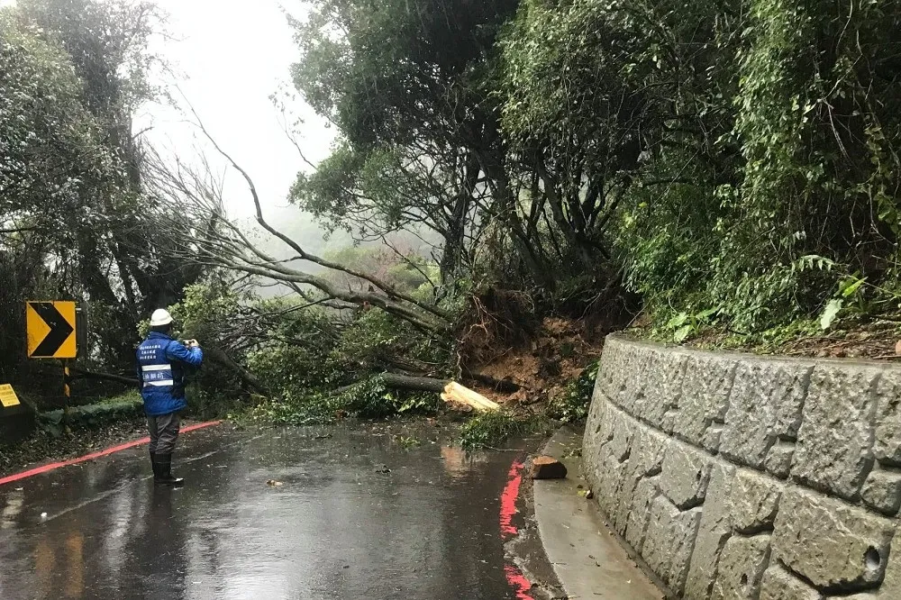 【連日降雨不斷】巴拉卡公路崩塌封路　大地工程處全面搶通中