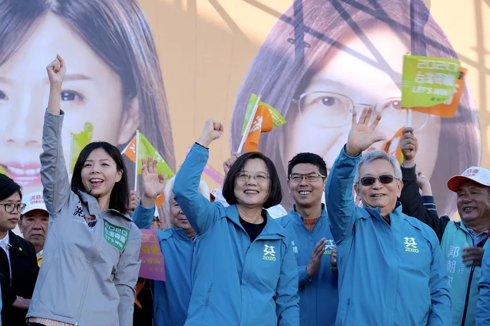 【選戰觀察】守住台中最後1席告急立委　蔡英文幫洪慈庸一起選上