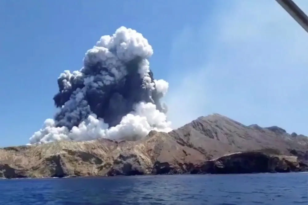 紐西蘭白島火山噴發釀5死8失蹤　學界抨擊未做好「預防機制」
