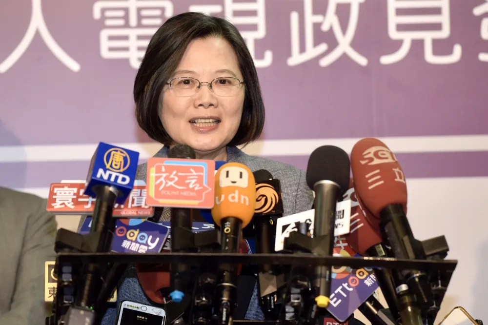 【政見會後】蔡英文：希望韓國瑜進中聯辦也喊得出「中華民國萬歲」