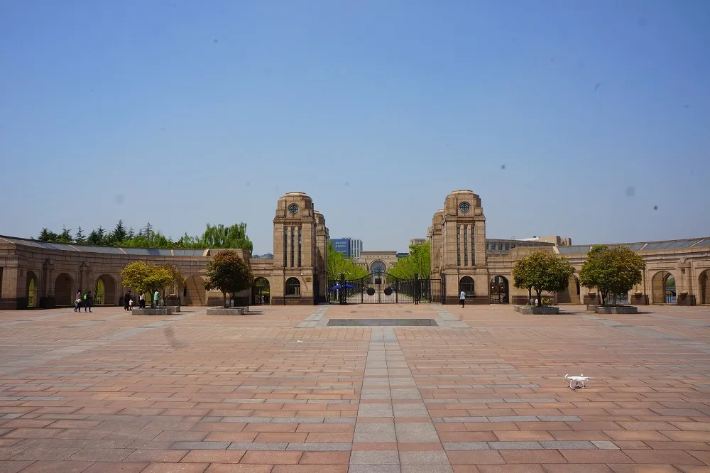 要大學「一切為黨治國理政」的國家