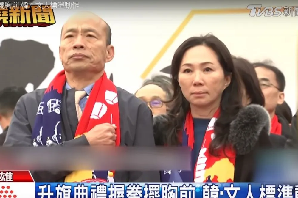 仿韓國瑜「神秘手勢串連」催票　網紅誤靠邊站「主動消失」貼文