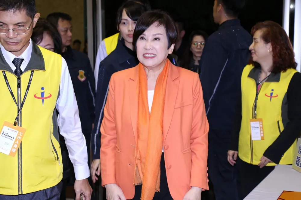 【政見交鋒】很痴、很傻也要說　余湘細讀18歲投票、自主安樂死10主張