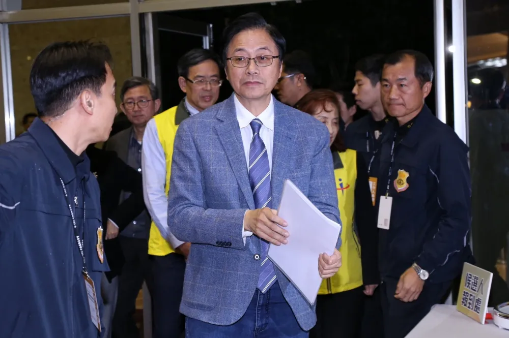 【副總統政見交鋒】張善政問賴清德：務實台獨怎跟蔡英文「維持現狀」搭配